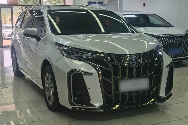 Used Toyota SIENNA 2023 2.5L Hybrid Comfort Edition Exterior 2