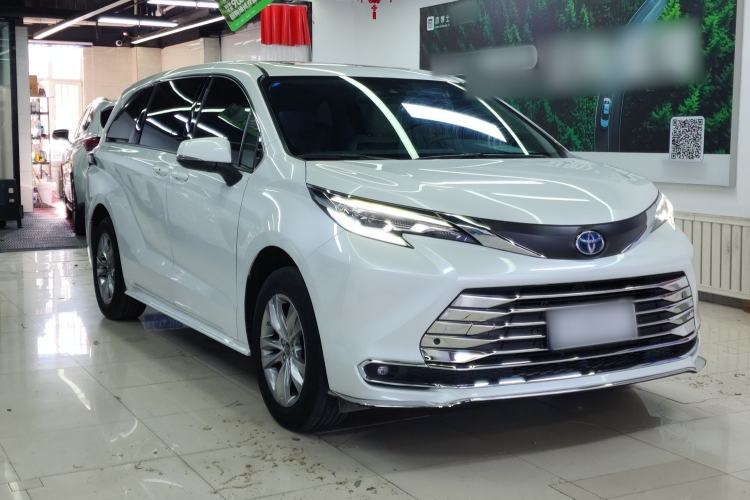 Used Toyota SIENNA 2023 2.5L Hybrid Comfort Edition Exterior 2