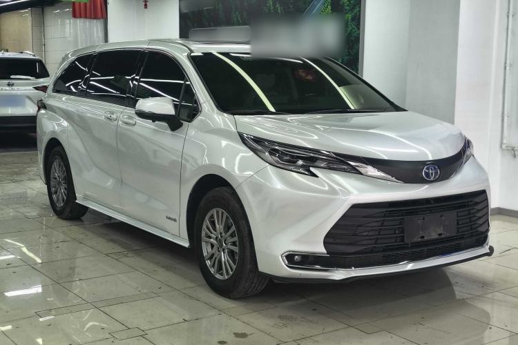 Used Toyota SIENNA 2023 2.5L Hybrid Comfort Edition Exterior 2