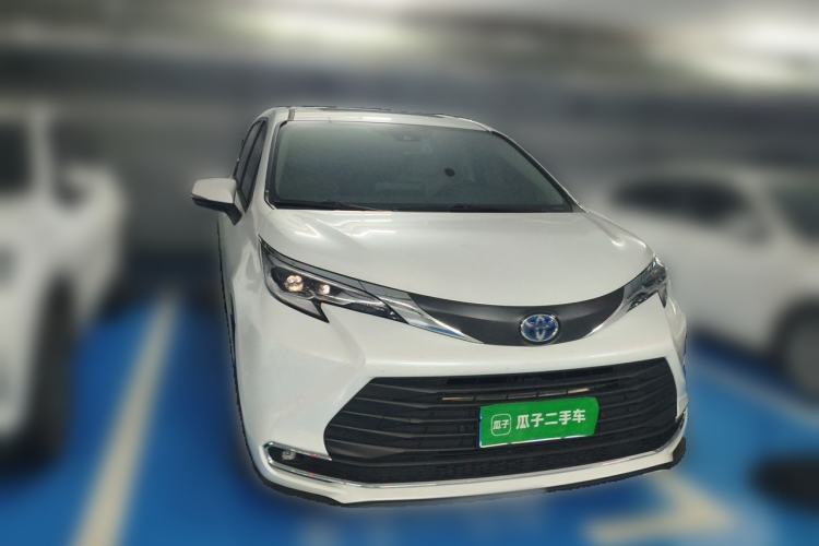 Used Toyota SIENNA 2023 2.5L Hybrid Comfort Edition Exterior 2