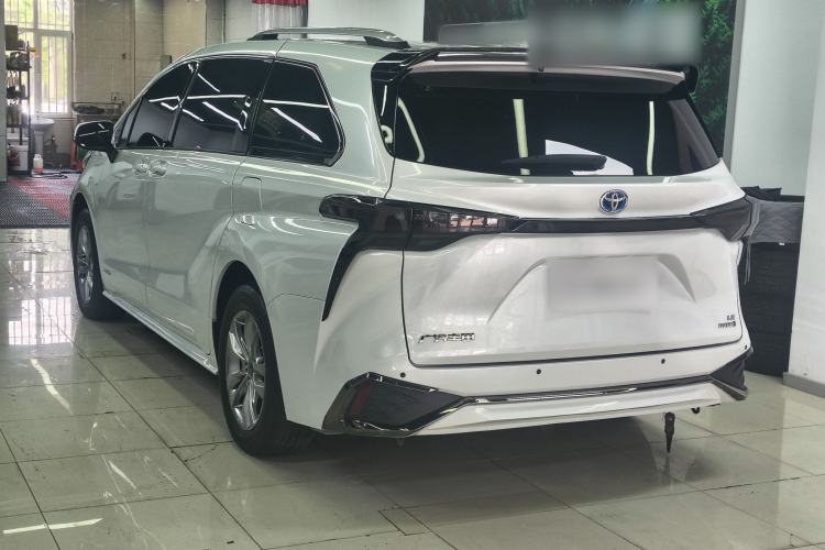 Used Toyota SIENNA 2023 2.5L Hybrid Comfort Edition Exterior 3