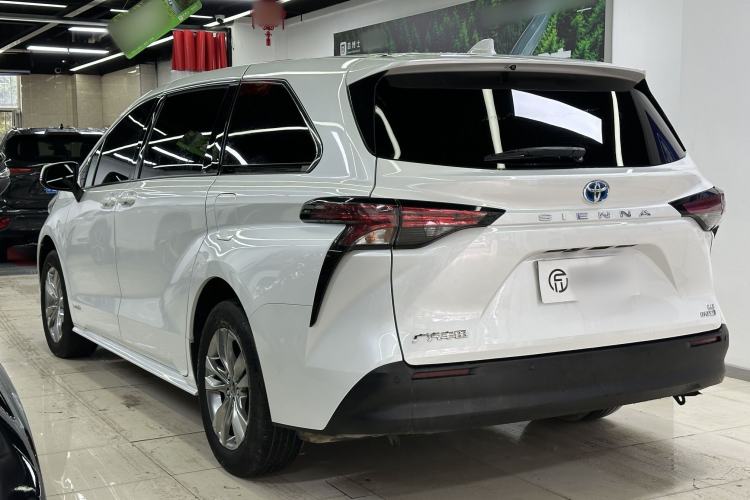 Used Toyota SIENNA 2023 2.5L Hybrid Comfort Edition Exterior 3