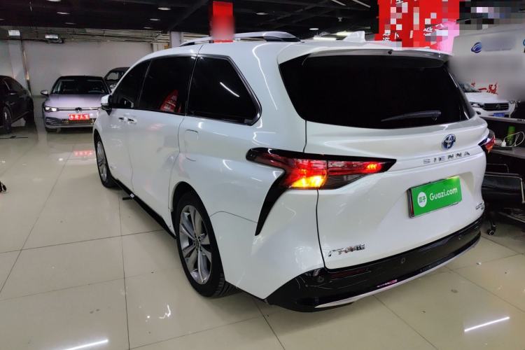 Used Toyota SIENNA 2023 2.5L Hybrid Ultimate Edition Exterior 3
