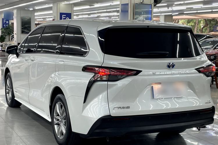 Used Toyota SIENNA 2023 2.5L Hybrid Comfort Edition Exterior 3