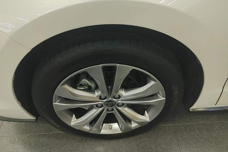 Used Toyota SIENNA 2023 2.5L Hybrid Ultimate Edition Exterior 4