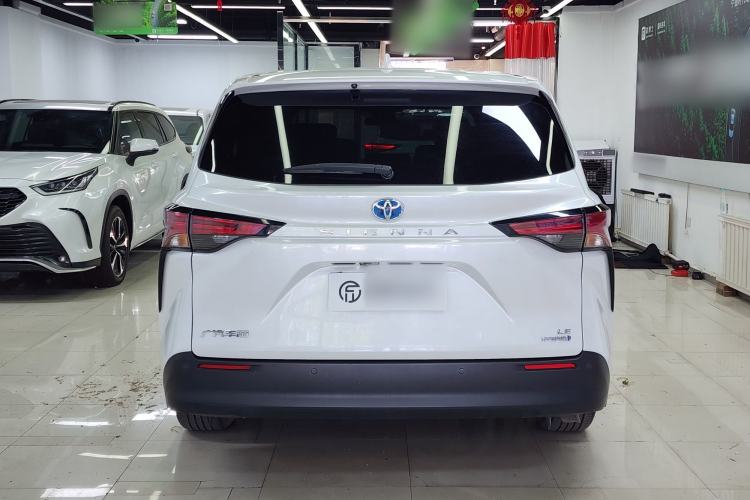 Used Toyota SIENNA 2023 2.5L Hybrid Comfort Edition Exterior 4