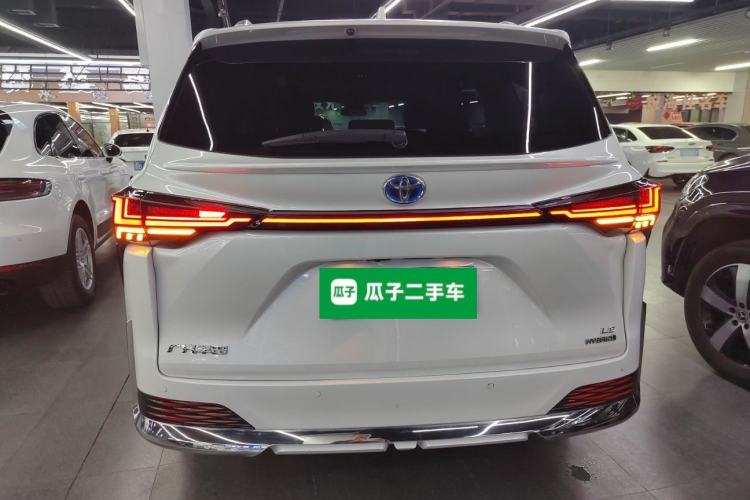 Used Toyota SIENNA 2023 2.5L Hybrid Comfort Edition Exterior 4