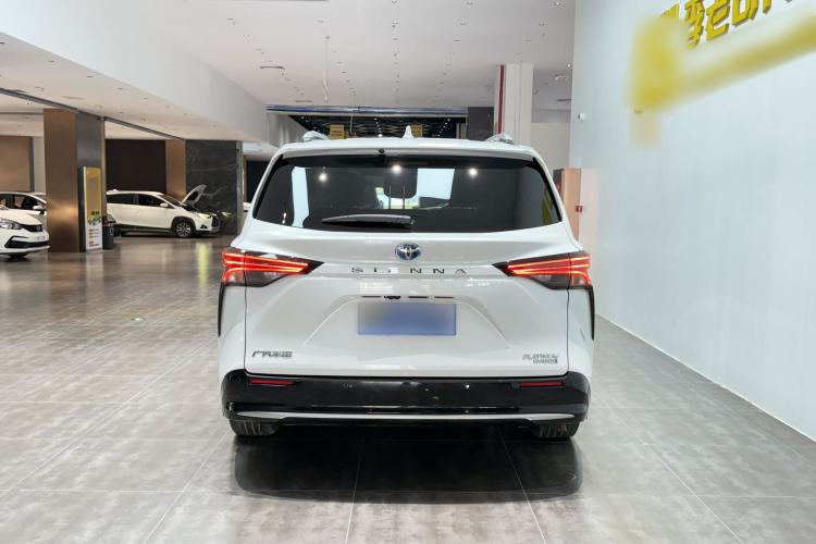 Used Toyota SIENNA 2023 2.5L Hybrid Platinum Edition Exterior 5