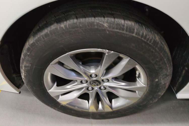 Used Toyota SIENNA 2023 2.5L Hybrid Comfort Edition Exterior 5