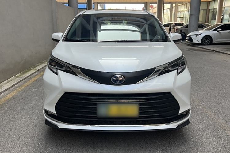 Used Toyota SIENNA 2023 2.5L Hybrid Comfort Edition Exterior 6