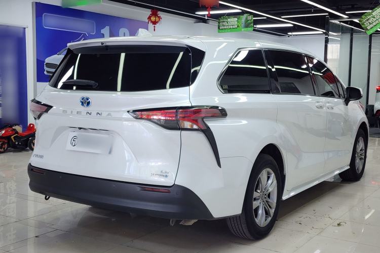 Used Toyota SIENNA 2023 2.5L Hybrid Comfort Edition Exterior 6