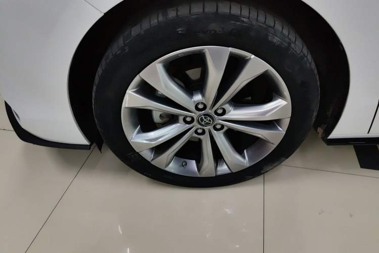 Used Toyota SIENNA 2023 2.5L Hybrid Ultimate Edition Exterior 7