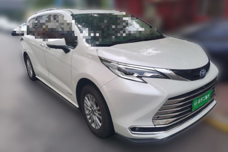 Used Toyota SIENNA 2023 2.5L Hybrid Comfort Edition Front Right 45 Deg