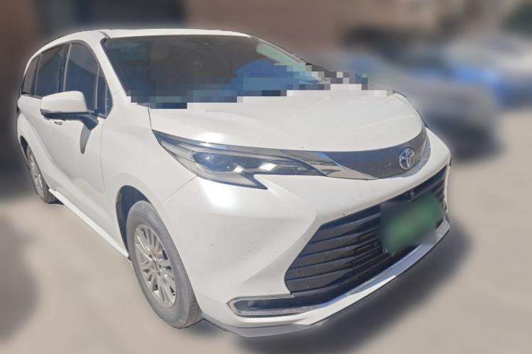 Used Toyota SIENNA 2023 2.5L Hybrid Comfort Edition Front Right 45 Deg