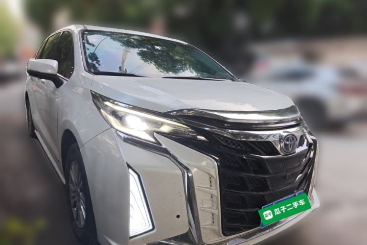 Used Toyota SIENNA 2023 2.5L Hybrid Comfort Edition Front Right 45 Deg