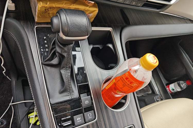 Used Toyota SIENNA 2023 2.5L Hybrid Ultimate Edition Gear Lever