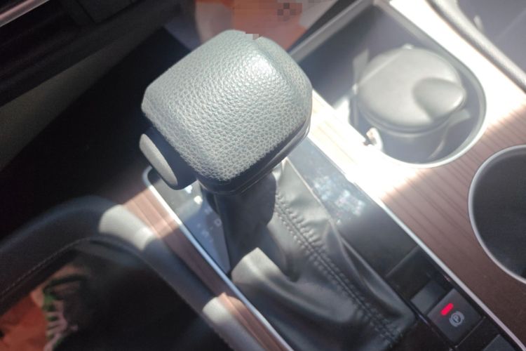 Used Toyota SIENNA 2023 2.5L Hybrid Comfort Edition Gear Lever