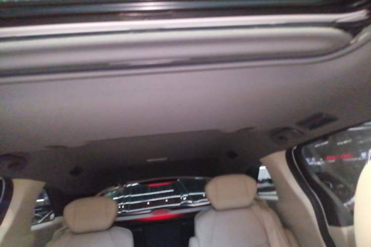 Used Toyota SIENNA 2023 2.5L Hybrid Deluxe Edition Headliner