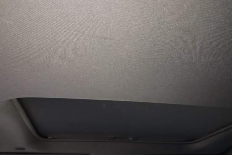 Used Toyota SIENNA 2023 2.5L Hybrid Deluxe Edition Headliner