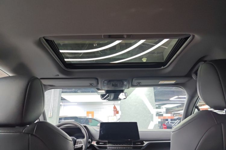 Used Toyota SIENNA 2023 2.5L Hybrid Deluxe Edition Headliner