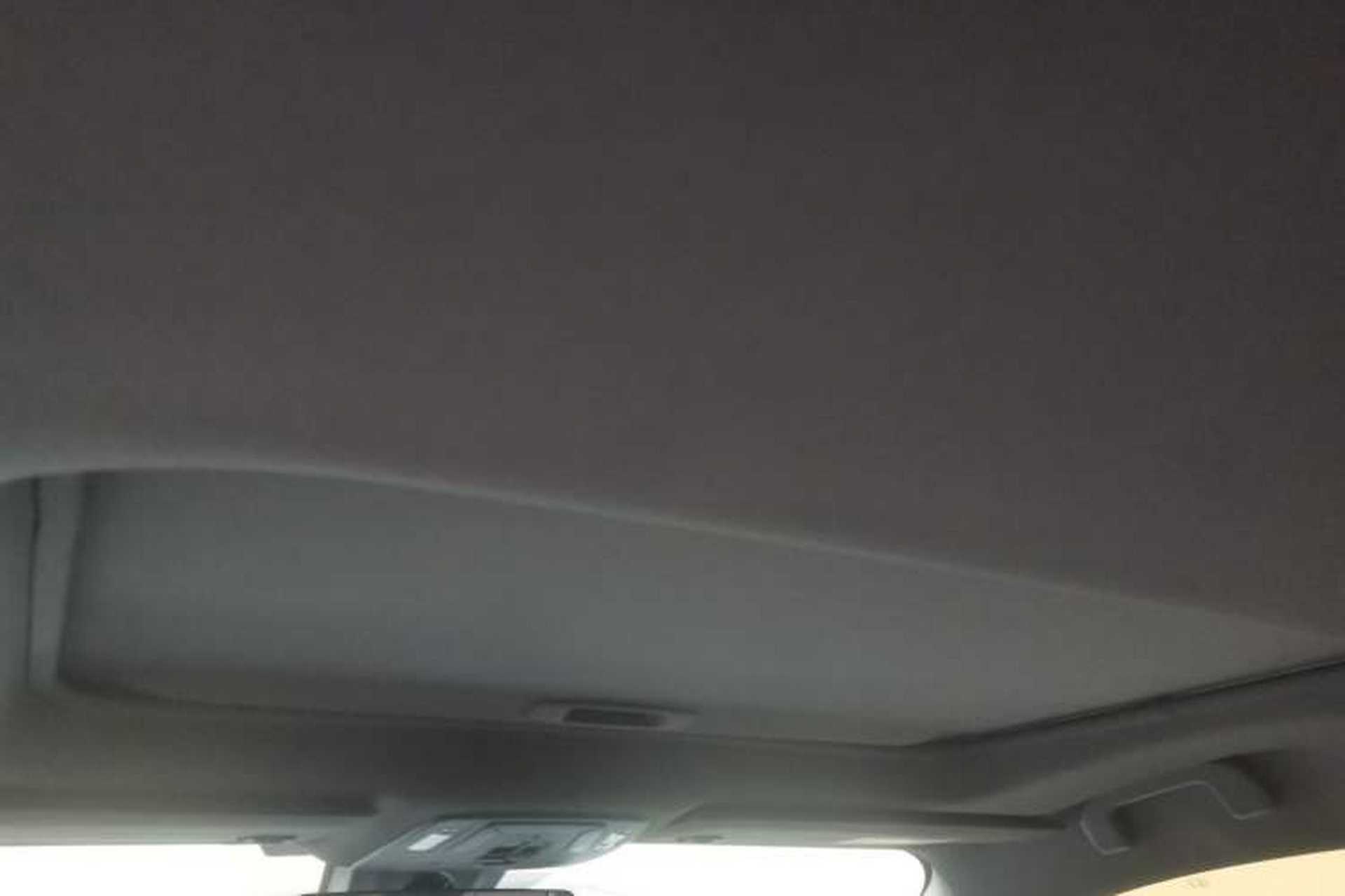 Used Toyota SIENNA 2023 2.5L Hybrid Deluxe Edition Headliner