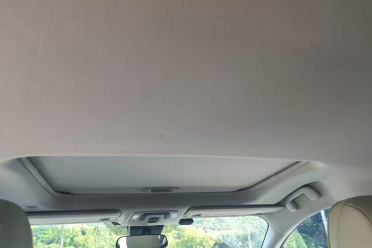 Used Toyota SIENNA 2023 2.5L Hybrid Comfort Edition Headliner