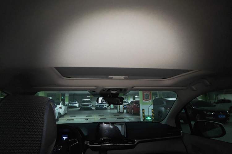 Used Toyota SIENNA 2023 2.5L Hybrid Comfort Edition Headliner