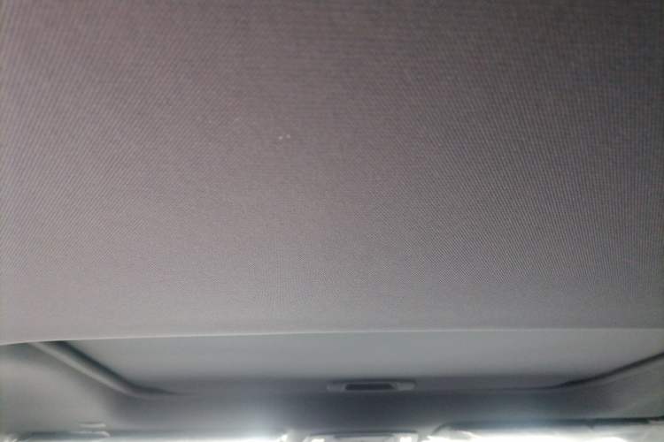 Used Toyota SIENNA 2023 2.5L Hybrid Deluxe Edition Headliner