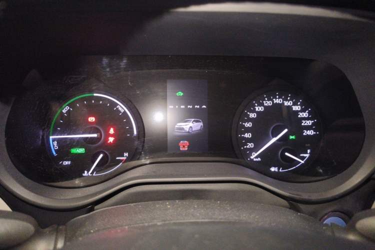 Used Toyota SIENNA 2023 2.5L Hybrid Comfort Edition Instrument Cluster