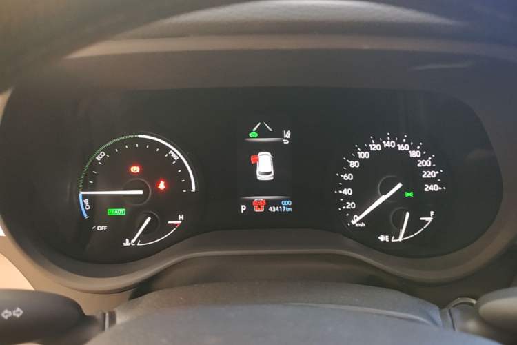 Used Toyota SIENNA 2023 2.5L Hybrid Comfort Edition Instrument Cluster