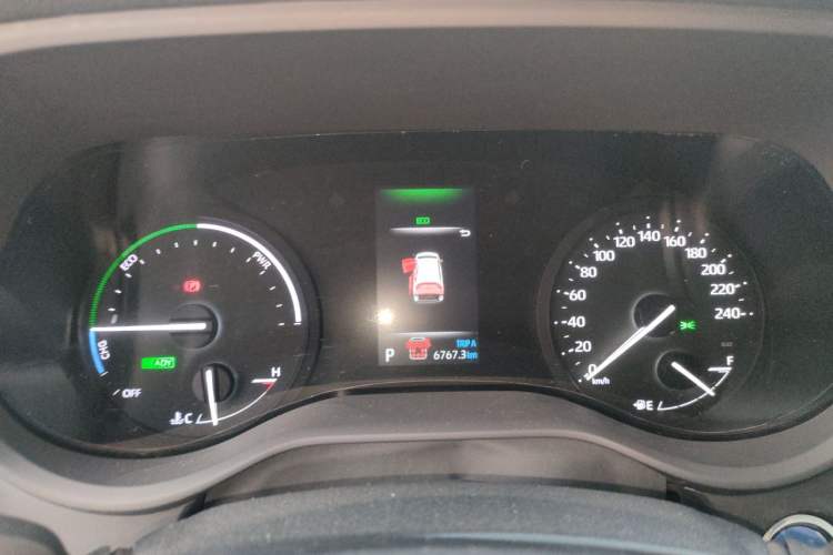 Used Toyota SIENNA 2023 2.5L Hybrid Deluxe Edition Instrument Cluster