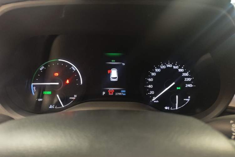 Used Toyota SIENNA 2023 2.5L Hybrid Deluxe Edition Instrument Cluster