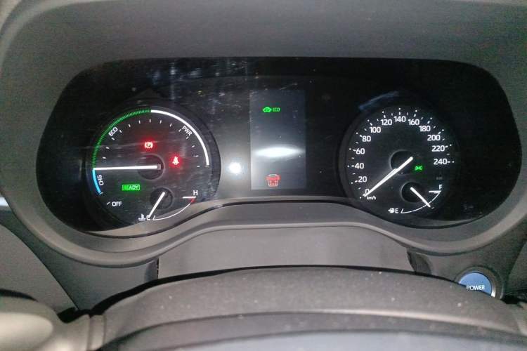 Used Toyota SIENNA 2023 2.5L Hybrid Deluxe Edition Instrument Cluster