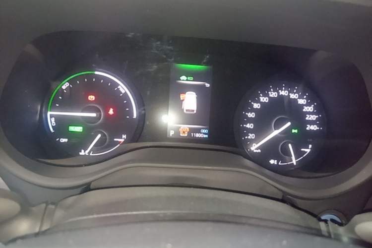 Used Toyota SIENNA 2023 2.5L Hybrid Deluxe Edition Instrument Cluster