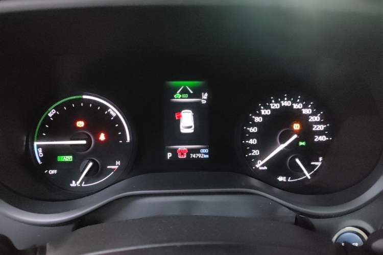 Used Toyota SIENNA 2023 2.5L Hybrid Comfort Edition Instrument Cluster