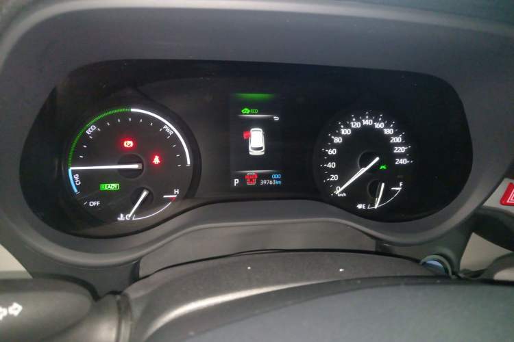 Used Toyota SIENNA 2023 2.5L Hybrid Comfort Edition Instrument Cluster