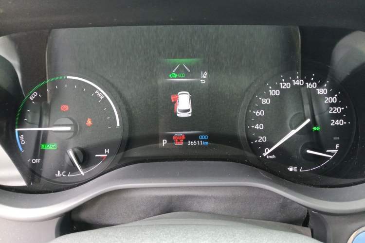 Used Toyota SIENNA 2023 2.5L Hybrid Deluxe Edition Instrument Cluster
