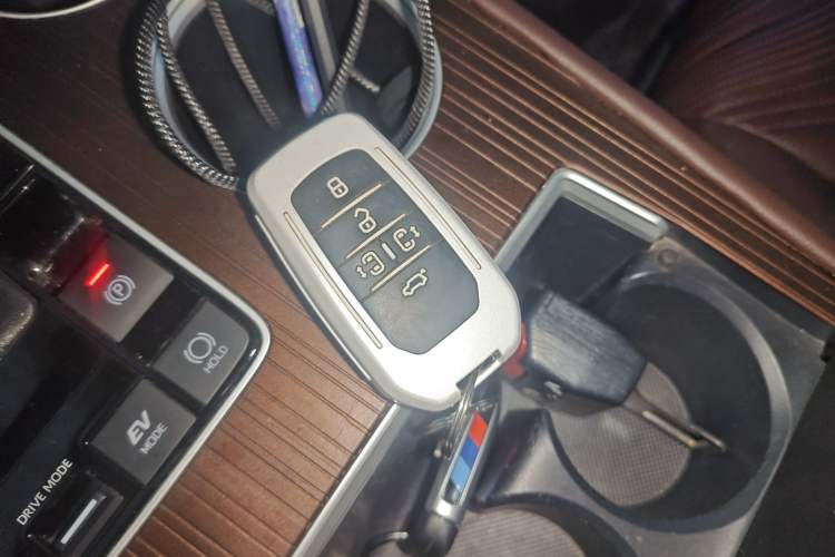 Used Toyota SIENNA 2023 2.5L Hybrid Comfort Edition Interior 1
