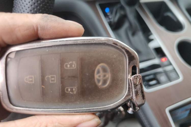 Used Toyota SIENNA 2023 2.5L Hybrid Comfort Edition Interior 1