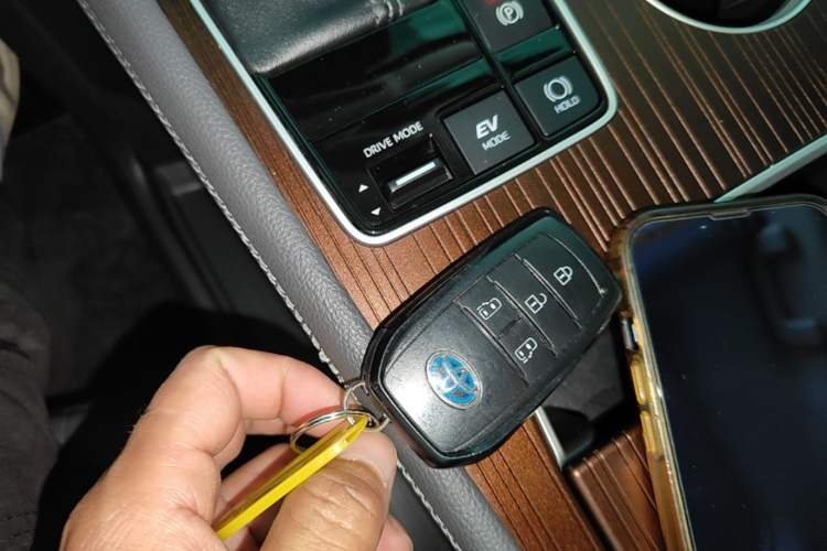 Used Toyota SIENNA 2023 2.5L Hybrid Comfort Edition Interior 1
