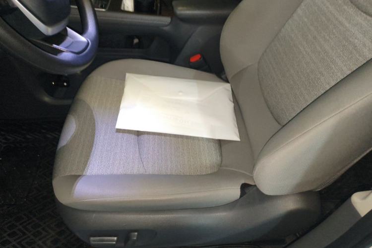 Used Toyota SIENNA 2023 2.5L Hybrid Comfort Edition Interior 3