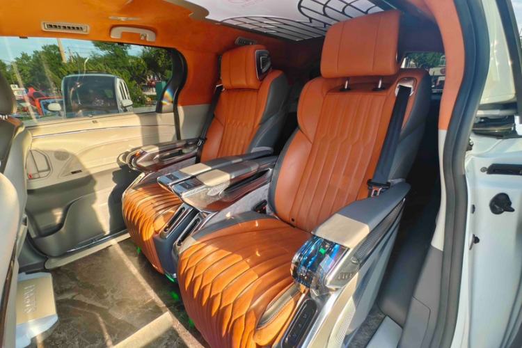 Used Toyota SIENNA 2023 2.5L Hybrid Comfort Edition Interior 4