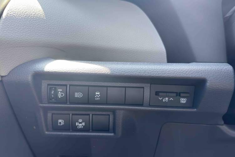 Used Toyota SIENNA 2023 2.5L Hybrid Comfort Edition Interior 5