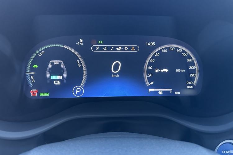 Used Toyota SIENNA 2023 2.5L Hybrid Ultimate Edition Interior 6