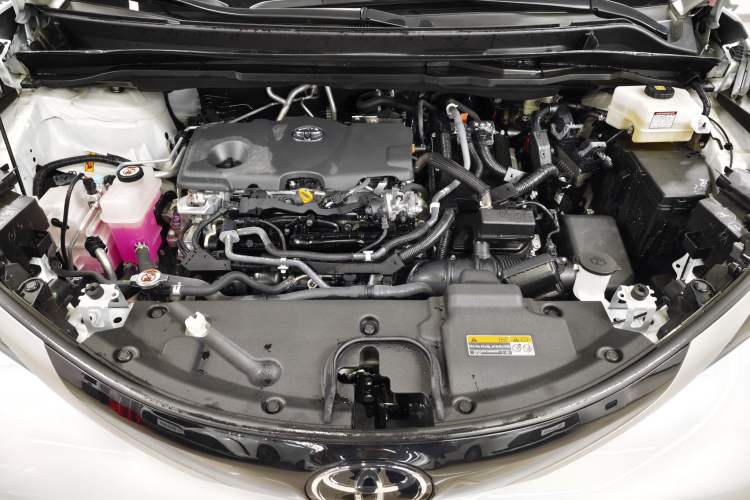 Used Toyota SIENNA 2023 2.5L Hybrid Platinum Edition Interior 7