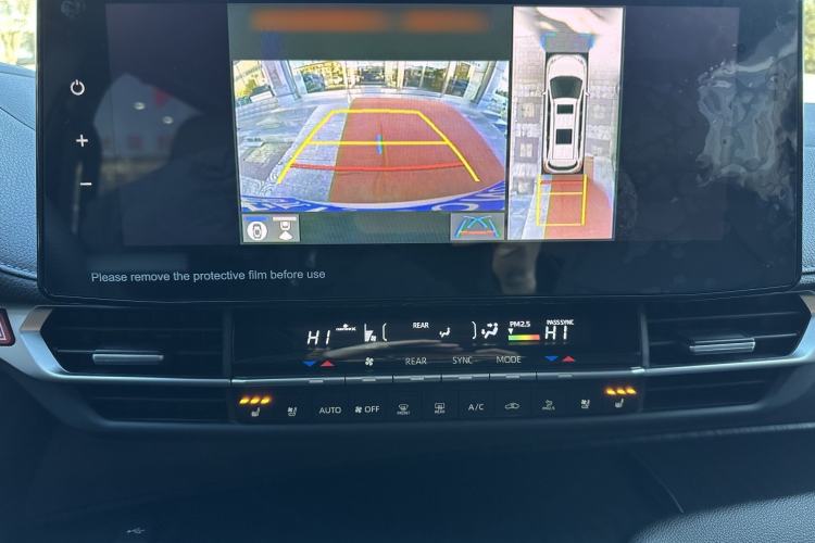 Used Toyota SIENNA 2023 2.5L Hybrid Ultimate Edition Interior 8