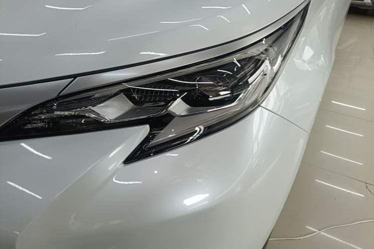 Used Toyota SIENNA 2023 2.5L Hybrid Deluxe Edition Left Front Headlight