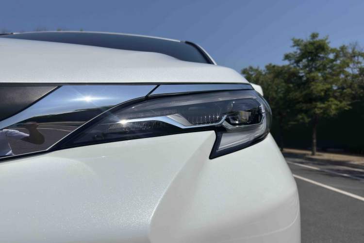 Used Toyota SIENNA 2023 2.5L Hybrid Comfort Edition Left Front Headlight