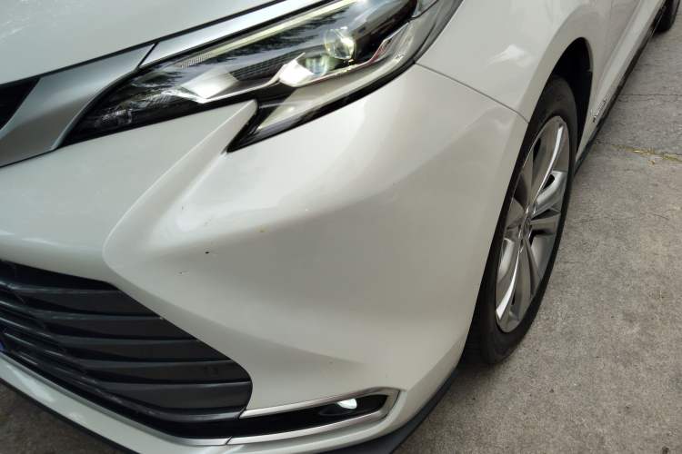 Used Toyota SIENNA 2023 2.5L Hybrid Deluxe Edition Left Front Headlight