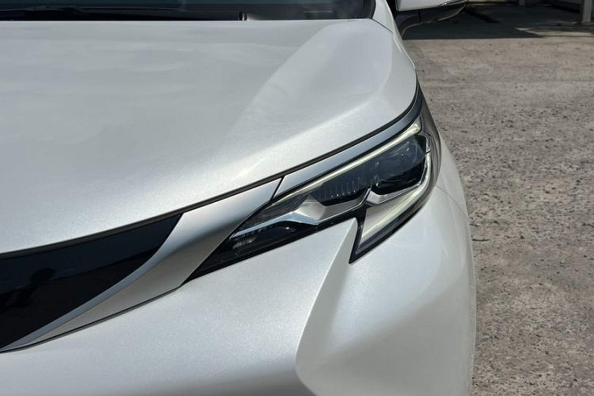 Used Toyota SIENNA 2023 2.5L Hybrid Deluxe Edition Left Front Headlight
